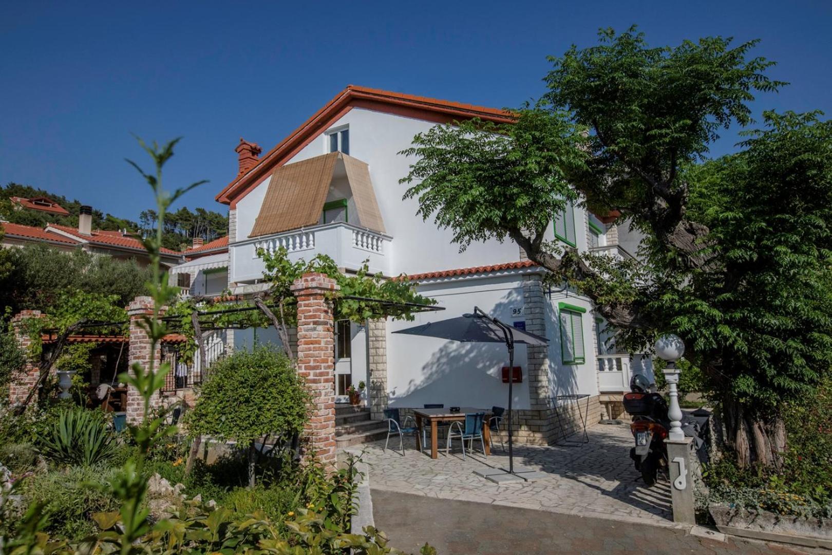 Guest house Larissa And Marcela *